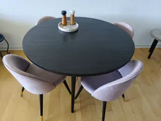 Spisebord og 6 stole