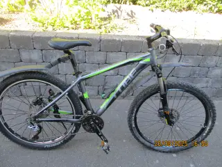 God stand MTB Cube med ny kassette kæder og brmsek