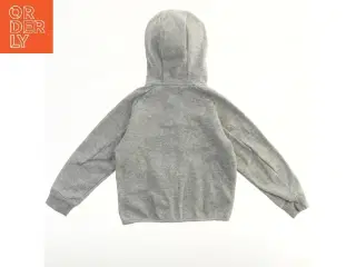 Grå hættetrøje fra Uniqlo (str. 116)