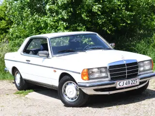 Mercedes Daimler 230 CE 1980 KUN 180.000 KM