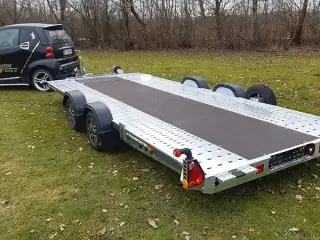 Brian James A Transporter 5020