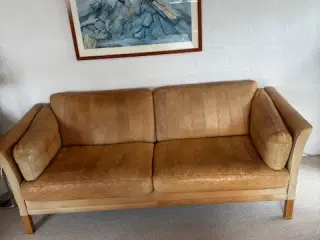 Sofa i lysebrun bøffellæder