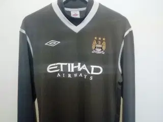 Manchester City langærnet trøje