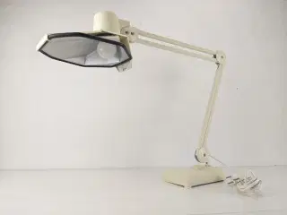 Arkitektlampe, Luxo typ L-202