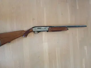 Halvautomatisk haglgevær (special model)