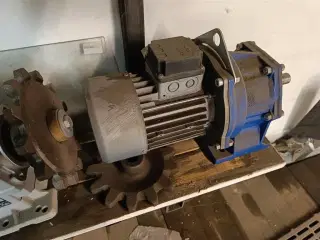 - - - Motorer til Flexsnegl