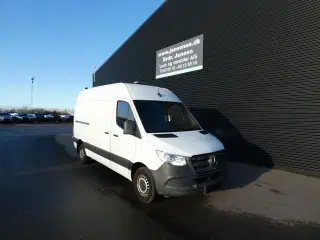 Mercedes-Benz Sprinter 316 2,1 CDI A2 H2 RWD 163HK Van 6g