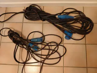 2 kabler forlængerledninger
