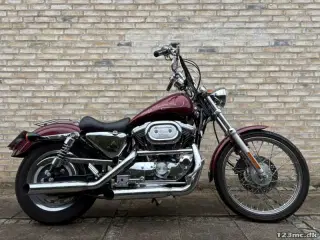 Harley-Davidson XL1200 Custom