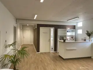 Moderne lokaler i Sundhed Center Øst. Sønderborg kan opdeles !