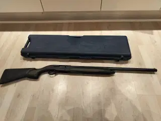 Beretta Ulrika Halvautomat