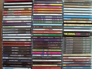 500 OPSAMLINGS-CDer sælges stykvis….