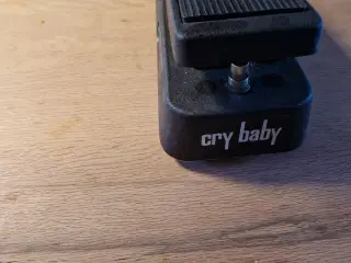 Cry Baby wah pedal