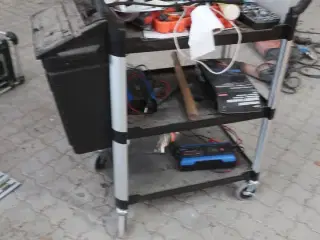 Værkstedsvogn med indhold