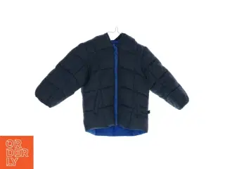 Dynejakke fra Benetton (str. 74)