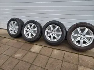 VW, Skoda, Audi alufælge med sommerdæk.
