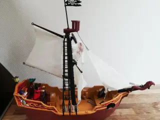Playmobil piratskib 5618