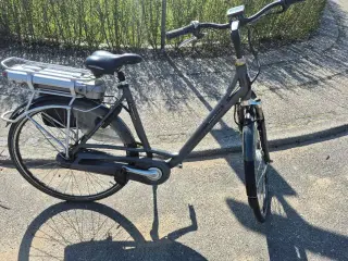 Velkørende cykel med næsten nyt batteri