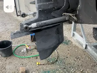 Mercruiser Bravo 2 