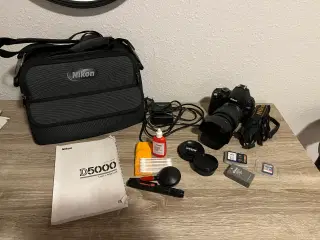 Nikon D5000 + objektiv og diverse 