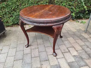 Gammelt Rundt Dagligstuebord med hylde.