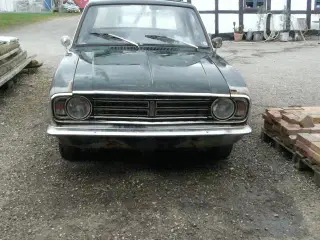 Ford Cortina MK2, 1300 Deluxe Automatic, 2 dørs se
