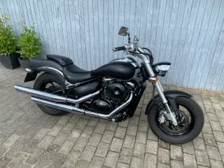 Suzuki M800 Intruder