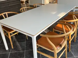Hay spisebord 