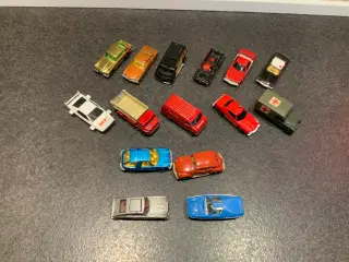 15 gamle legetøjsbiler