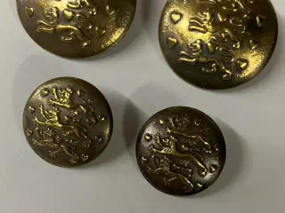 Danmarks Rigsvåben på knapper 