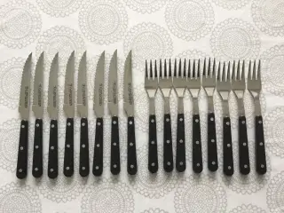 Kniv og gaffel sæt.