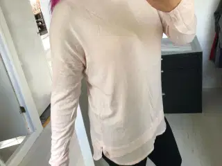 Fin lyserød bluse