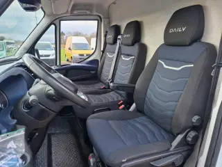 Iveco Daily 2,3 35S16 16m³ Van AG8
