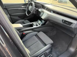 Audi Q8 e-tron 50 S-line quattro