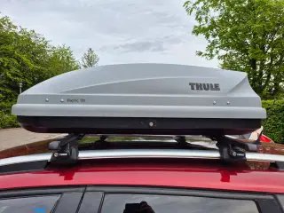 Thule Pacific 100 tagboks og Thule tagbøjler – Nem