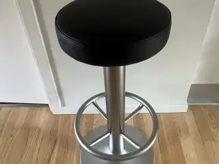 Bar stol med lædersæde