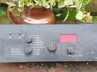 Migatronic styrboks 0
