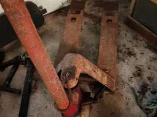 Ældre palleløfter