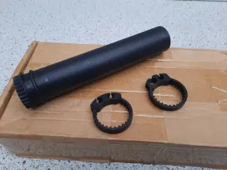 Gasspjældsrør til Suzuki Intruder M1800 