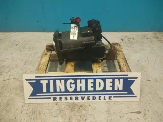 Case 8010 Hydrostatmotor 87282670