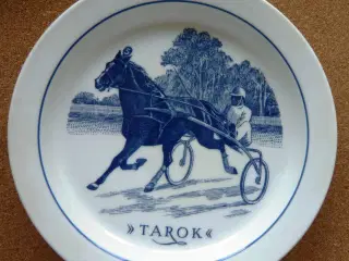 Royal Copenhagen platte - TAROK - årets hest