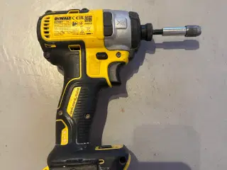 DeWalt DCF887 18V XR Slagskruemaskine