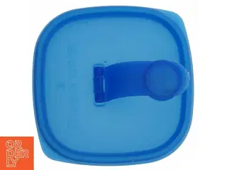 Plastbeholder med låg fra Tupperware (str. 26 cm)