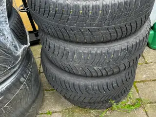 Vinterdæk på stålfælge med Tpms ventiler