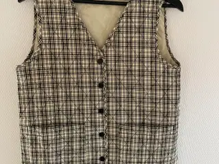 Vest Str.XS Ny.Vera Moda .Pris 40kr