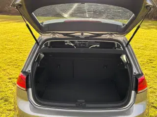 VW Golf VII 1,6 TDi 110 Comfortline BMT