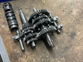 Fs1 gearkasse 5 gear. Ny