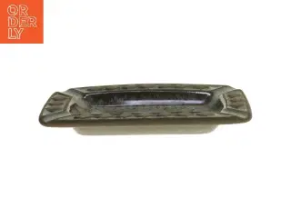 Rektangulært keramisk fad (str. 18x11 cm)