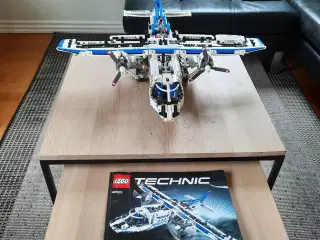 Lego Technic  42025 Motoriseret Flyvemaskine