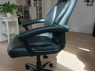 Kontorstol i kunstlæder 